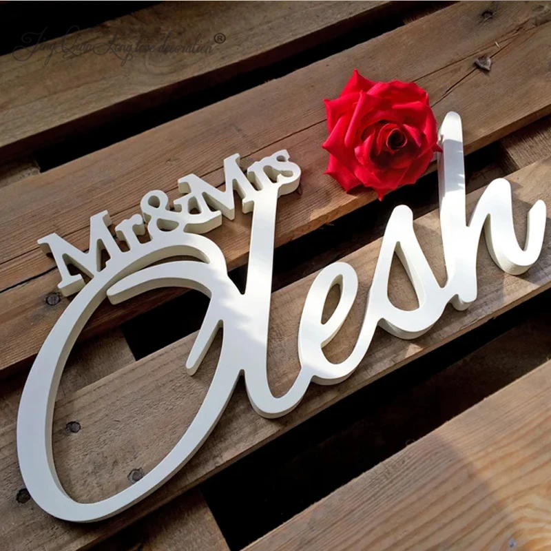 

Mr and Mrs last name sign for wedding table, wedding decor