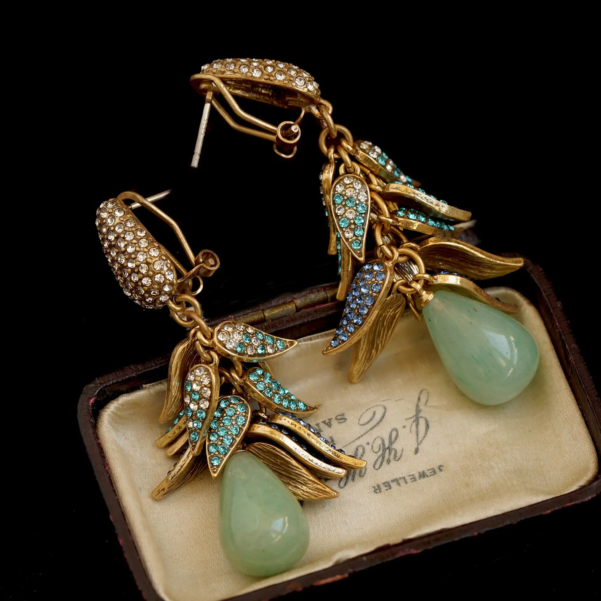 

Gold vintage leaf natural stone pendant earrings waterdrop court long plant ear jewelry