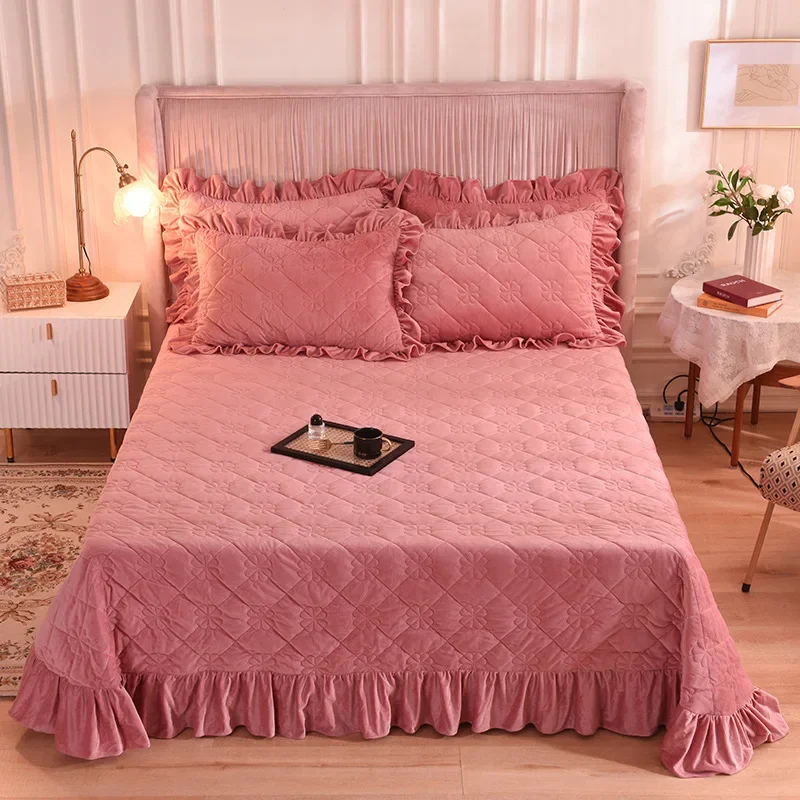 250x270cm Large Size Bedspread for Bed Quilted Blanket Winter Warm Thick Soft Velvet Bedding King Size Bed Cover