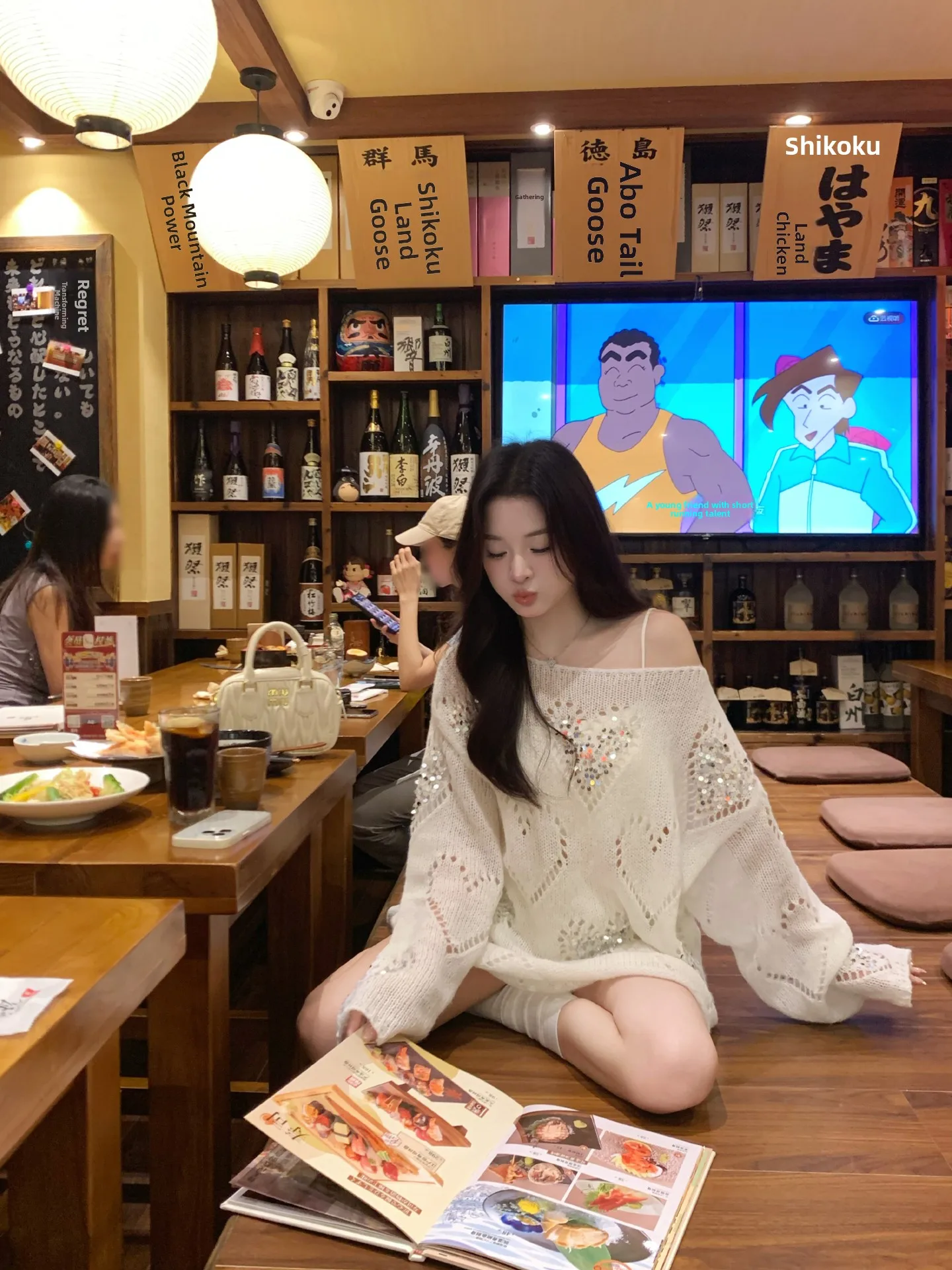 

Женский вязаный свитер с бананом, свободный крой, осенний повседневный универсальный удобный модный дизайн с сердечками и пайетками