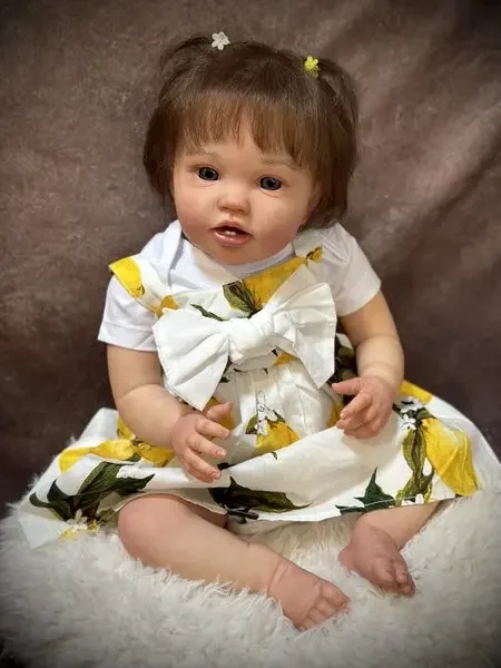 DLS dostosowana ograniczona dostawa 24-calowa odrodzona lalka Lottie z ręcznie ukorzenionymi włosami już gotowa lalka z inną sukienką