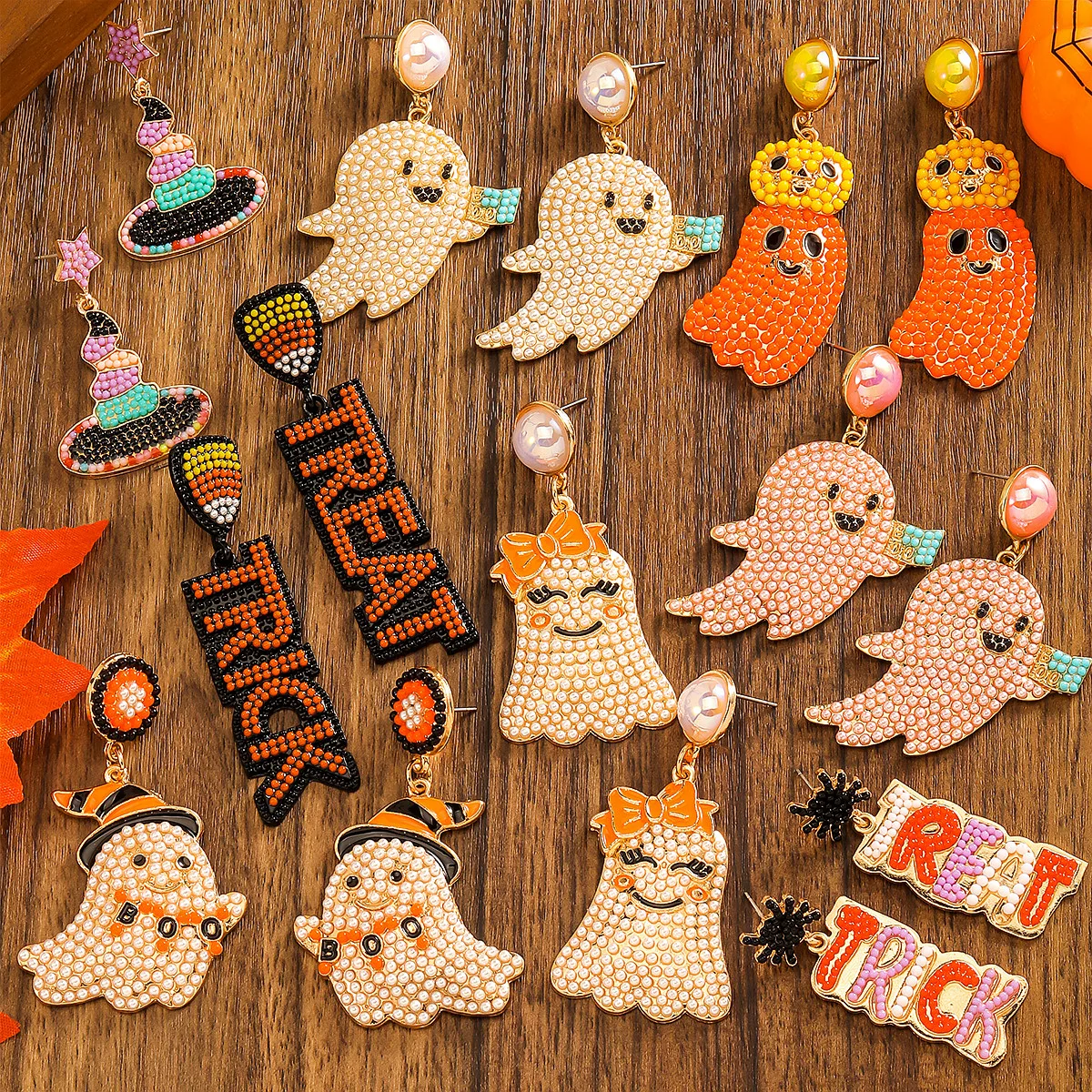 Vedawas 보헤미안 구슬 유령 마녀 모자, 트릭 트리트 문자 귀걸이, 할로윈 축하 축제 합금 여성 액세서리