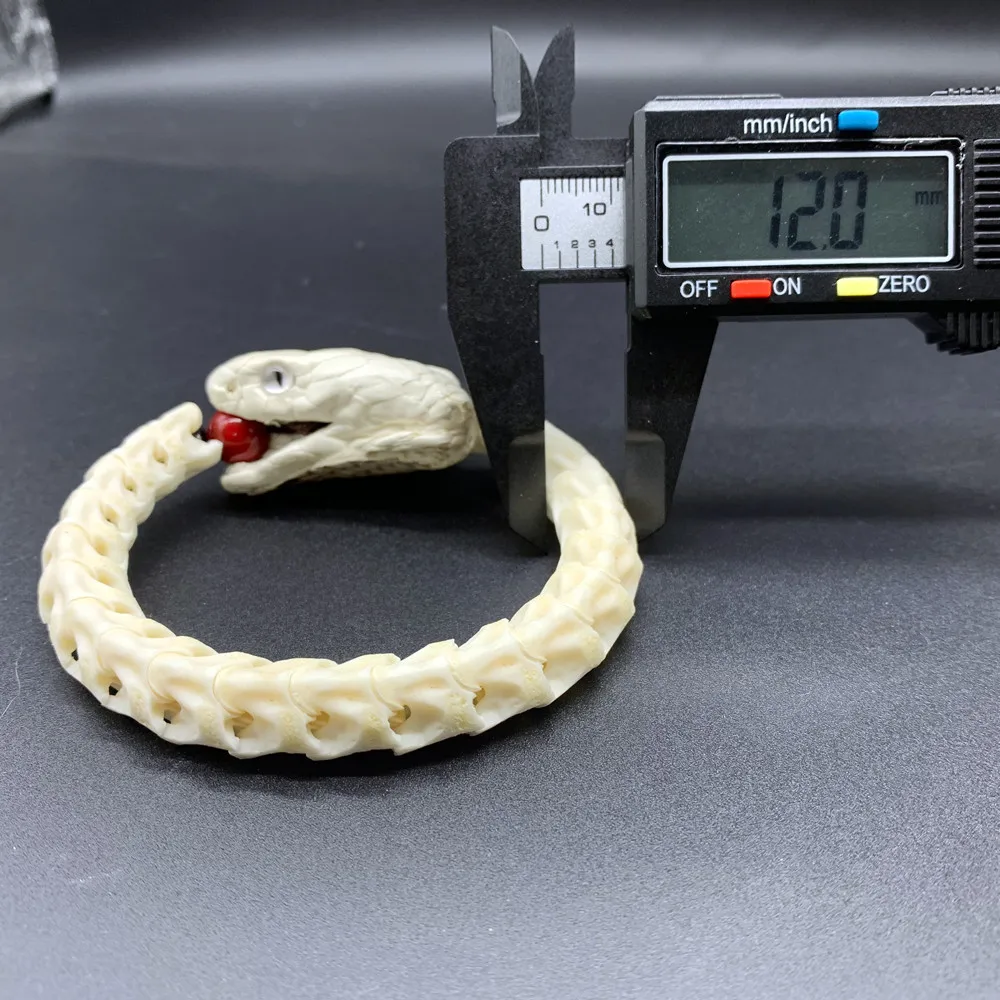 Retro Punk Snake Shaped Bone Bracelet Personality Fashion Crafts Niche Accessory Gift Box Packaging