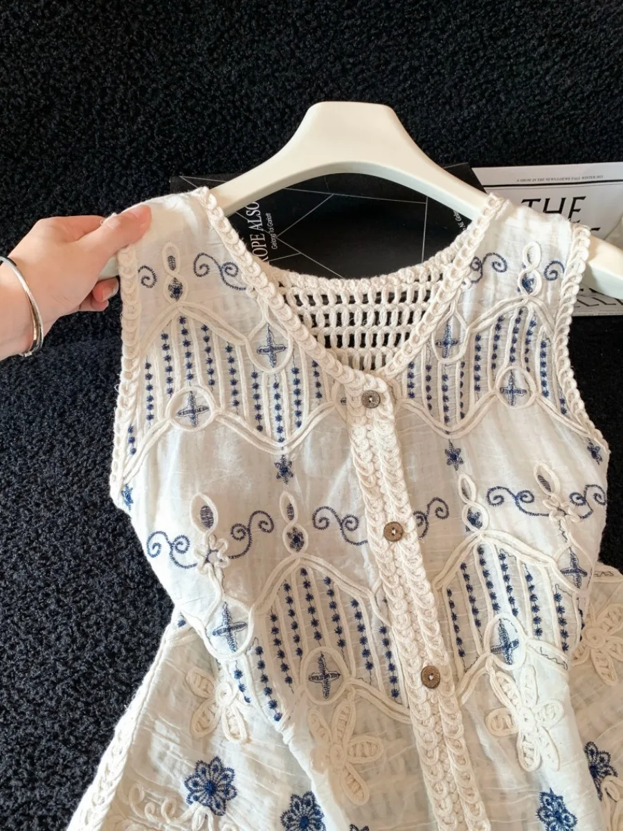 Bohemian Holiday Style Hollow out Short Vest Women's Summer Outerwear Sleeveless Top Loose Fit A-Line Narrow Strap Vest