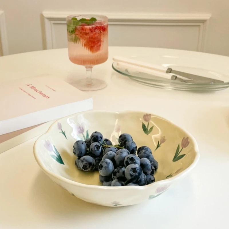 

Creative Ins Hand pinched Irregular Ceramic bowl Fruit Salad Serving Bowl Girl lovely dessert yogurt bowl Flower oatmeal bowl