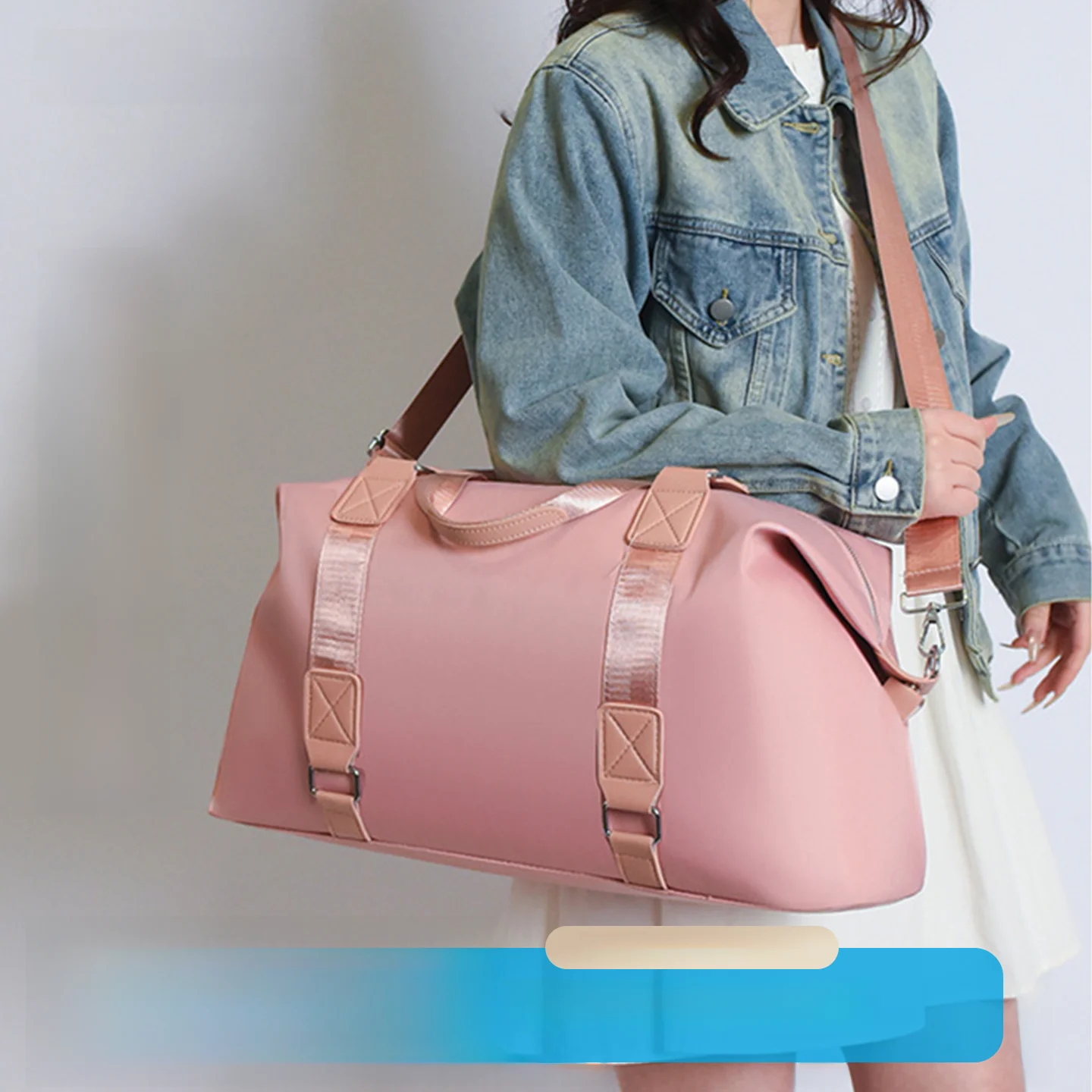 lightweight-large-capacity-women's-travel-bag-short-trip-handbag-shoulder-crossbody-bag-wet-and-dry-separation-fashion-trend
