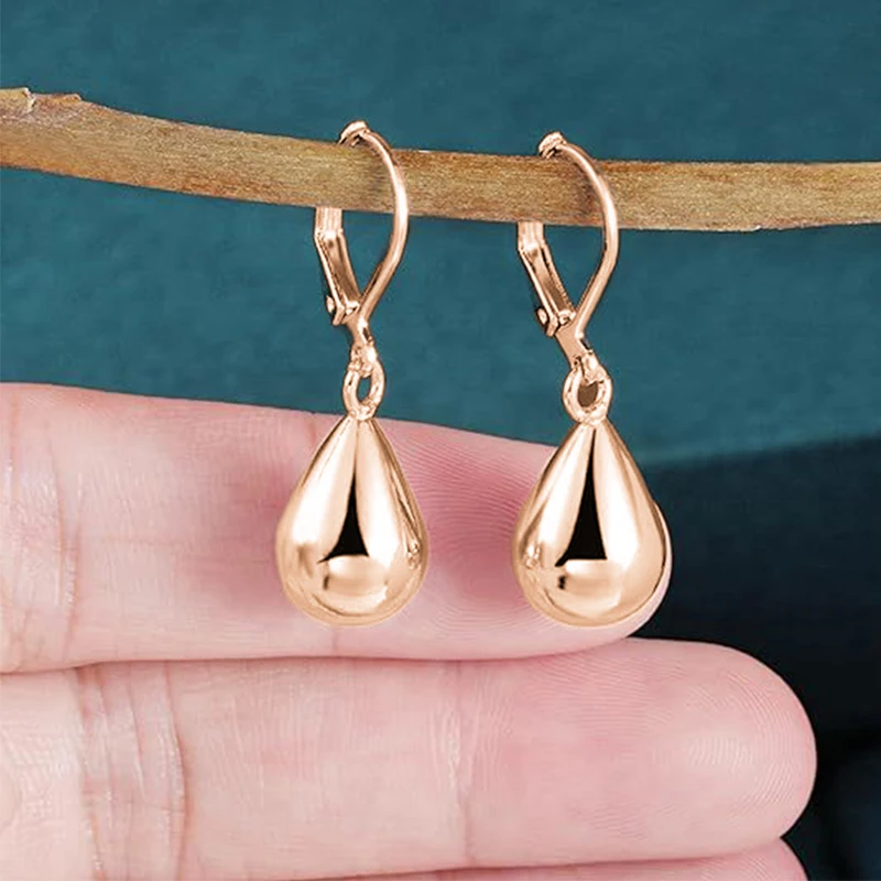 Superior Quality Water Droplet Tear Drop Earrings Fashionable Personalized Light Luxury Jewellery Simple Niche Design