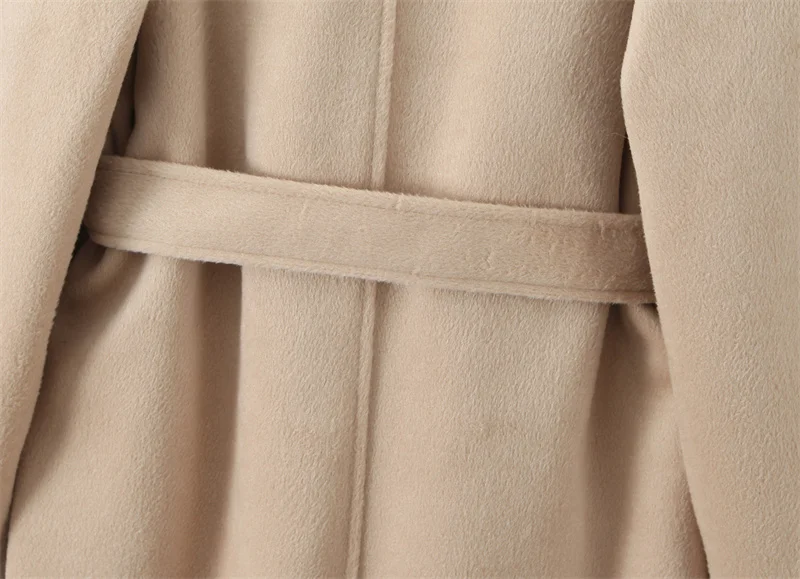 Женское пальто, зима 2025 года, новый стиль, хаки, длинное пальто из искусственного меха с длинными рукавами и большим меховым воротником, элегантное и модное