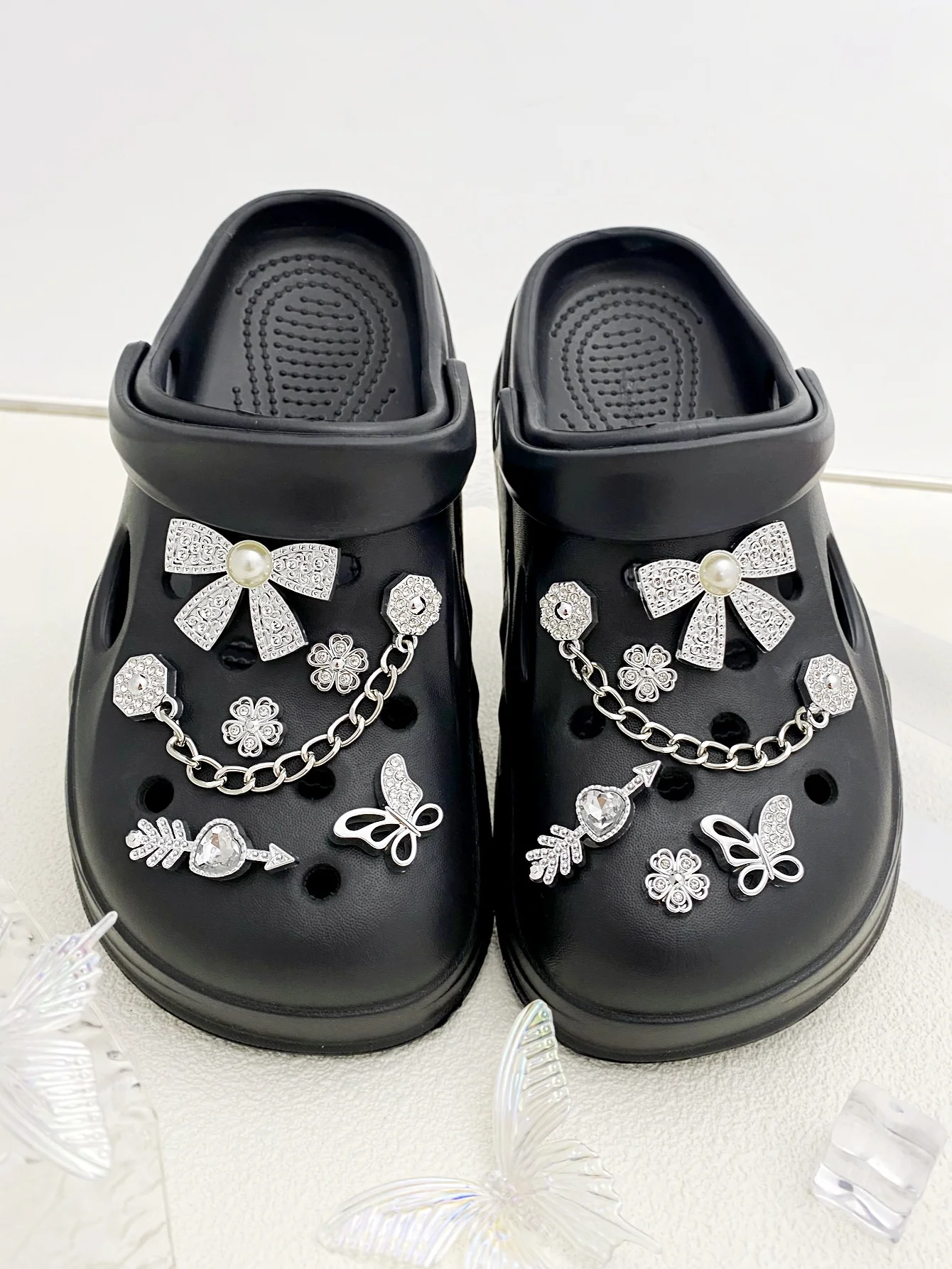 

12-компонентная серебряная бриллиантовая цепочка, бант, бабочка, дрель из АБС-пластика со стрелками, пряжка для обуви с цветком любви, украшение своими руками, подходит