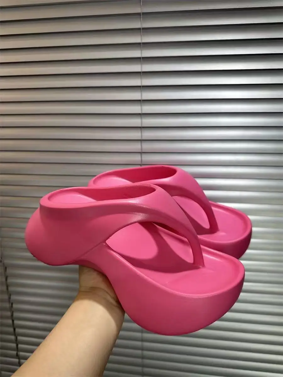 7.0 Thick Soles Raised Height Touching Character Slippers For Women To Wear Outdoors 2026 Summer Indoor Home Beach Slippers