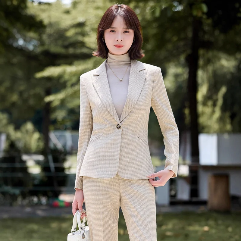 طقم بدلة نسائية جديدة لخريف 2025 بأكمام طويلة سترة وبنطلون احترافي ملابس عمل رسمية أنيقة وعصرية
