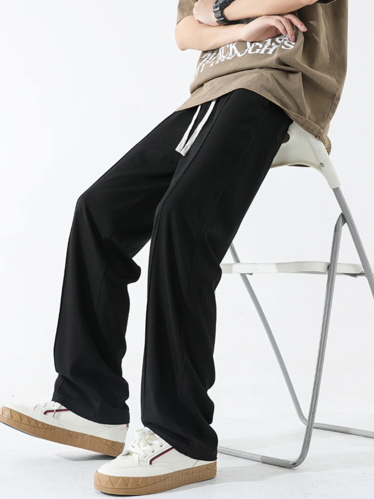 

LCelulose Silk Men's Jeans Summer Thin Loose Straight Casual Long Trousers Drapey Comfortable Breathable Faionable