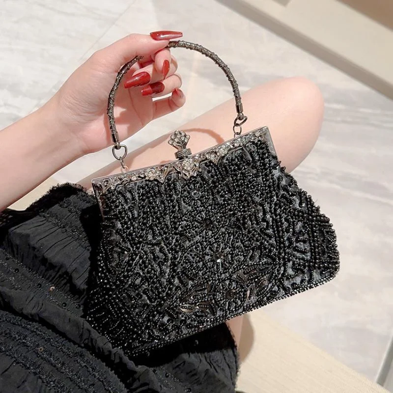 New Vintage Embroidered Beaded Dinner Handbag with Cheongsam Bag Pearl Banquet Hand Carrier Chain Bag Fine and High Quality