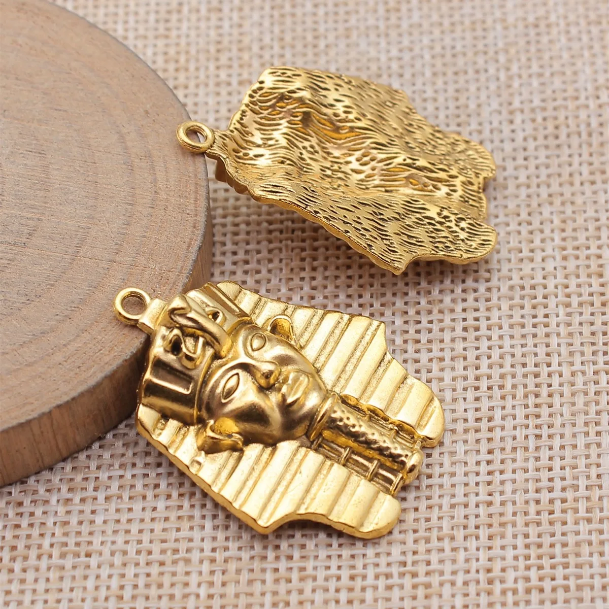 

8pcs 36x28mm(1.42x1.1inch) 3 Colors Antique Bronze Color Antique Gold Color Antique Silver Color Egyptian Pharaoh Charms