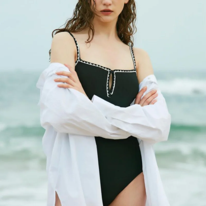 Korean Style Black Swimwear Female Summer One Piece Swimsuit Women Cut Out Monokini Bathing Suit Bodysuit 2024 Beach Wear Pool