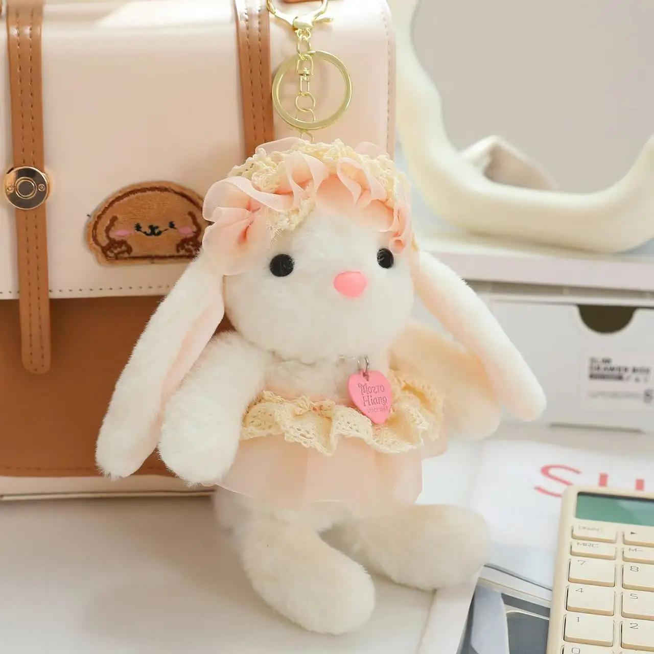 Jellecat's nieuwste hangende oorkonijnrugzakhanger gevuld met knuffels, beeldjes, cartoonanime, schattige cadeaus en leuke pop