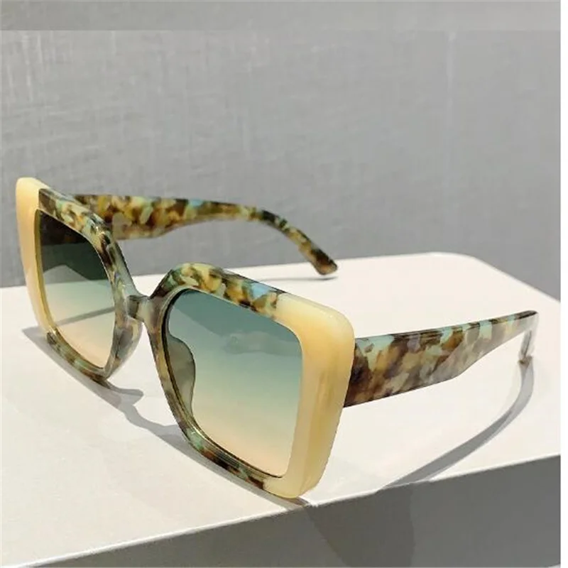 New Square Splicing Color Trendy Versatile Women's Sunglasses for Leisure Vacation UV Protection First Eye Protection