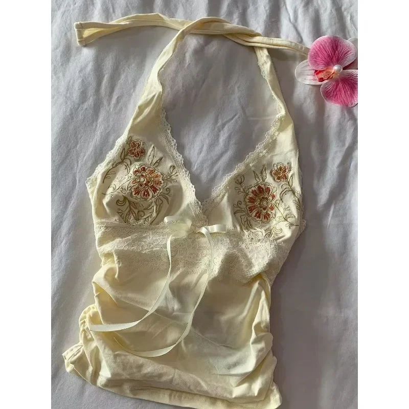 Nieuwe Amerikaanse Vintage kanten hals geborduurde jarretel sexy T-shirts voor dames zomerontwerp casual hoogwaardige gotische baggy top