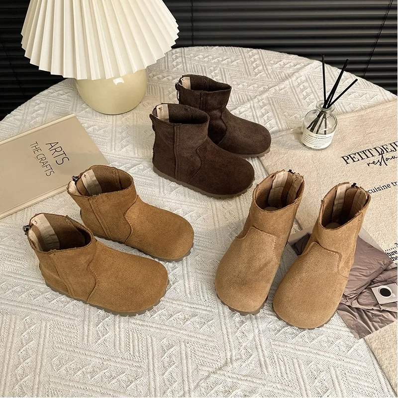 

Осень-зима 2023, новые детские повседневные короткие сапоги для девочек, модная нескользящая универсальная детская обувь в корейском стиле с мягкой подошвой