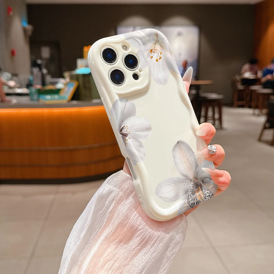 White Floral Patter…