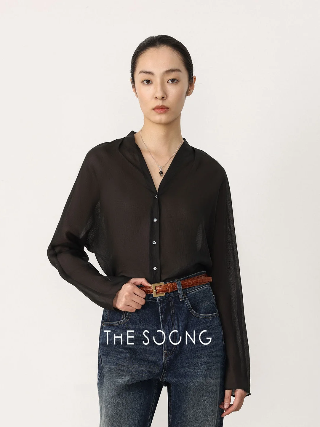 

Женская сексуальная облегающая блузка Soong 00 Silk Long Sleeve с V-образным вырезом, ультралегкая, повседневная, из весенней коллекции