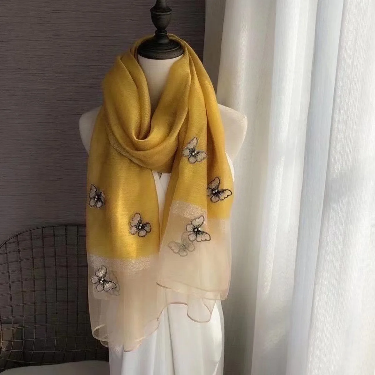 

Ladies scarf mulberry silk wool silk scarf shawl handmade nailed butterfly streamer bow