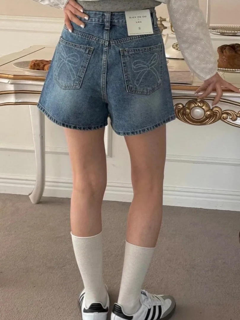 

High Waist Straight Leg A-Line Hot Pants Women's Denim Shorts Summer 2026 Vintage Knot Casual Slimming Shorts