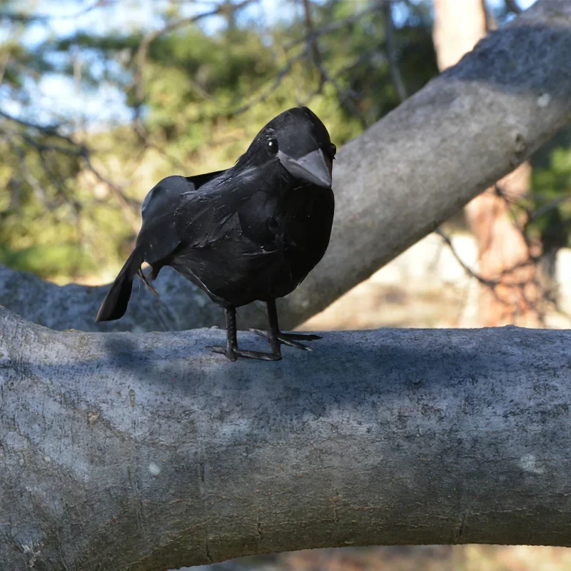 Creative Handmade Simulation Crows Feather Lawn Figurine Ornament Animal Bird Garden Bird Horror Crow Halloween Decoration