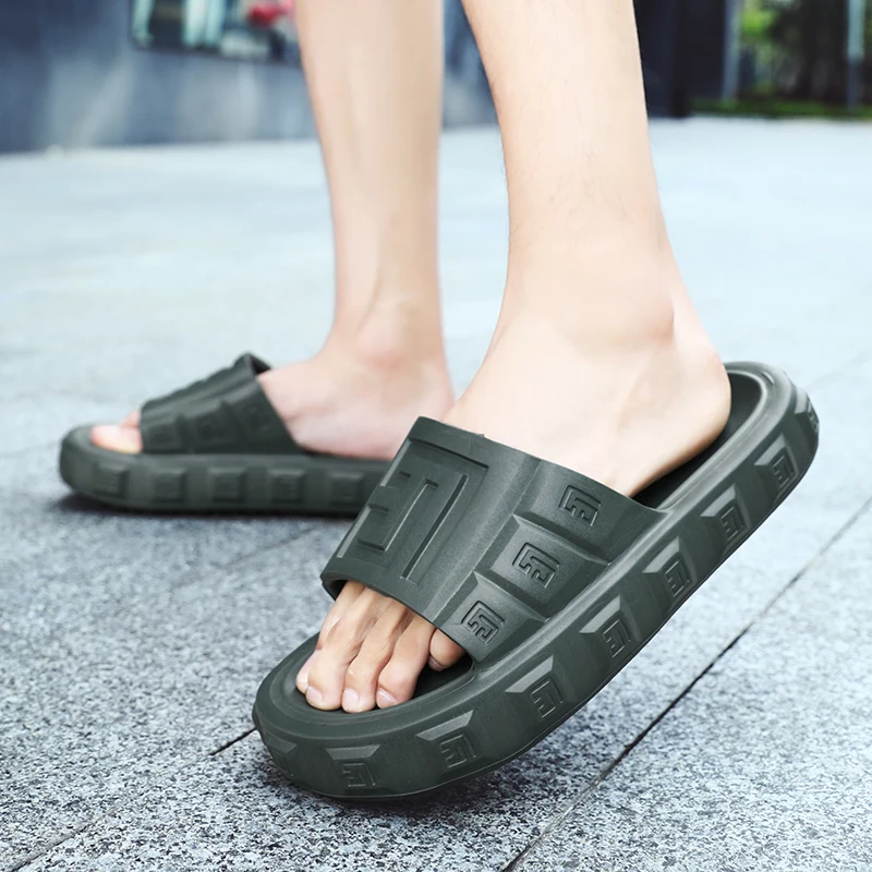 Summer Men Slippers Fashion Platform Sandals Street Outdoor Clogs Quick Dry Beach Slippers Flip Flops Comfortable Home Shoes 45