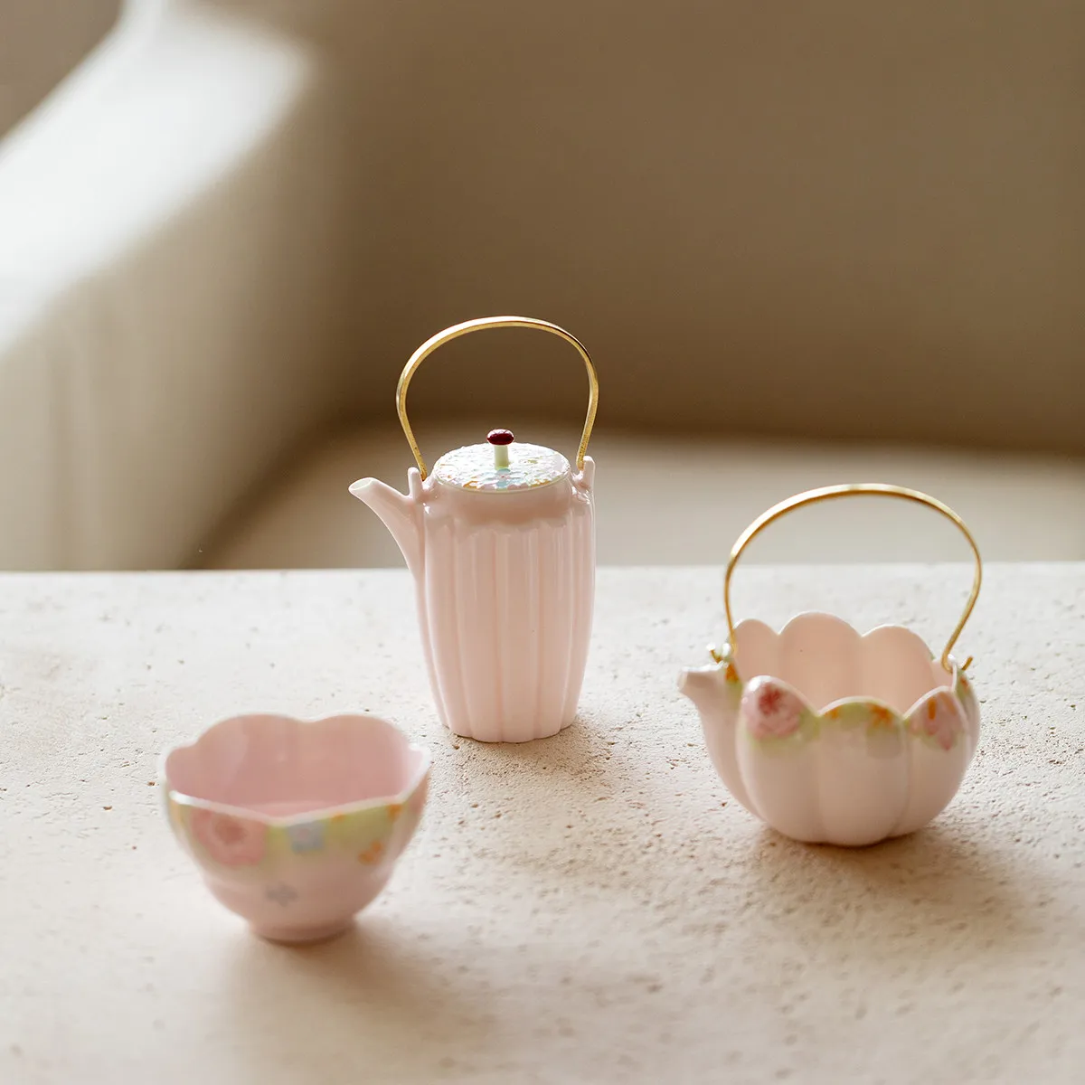 High-value hand-painted cherry blossom ceramic master cup Jingdezhen handmade tea cup single cup Kung Fu tea set
