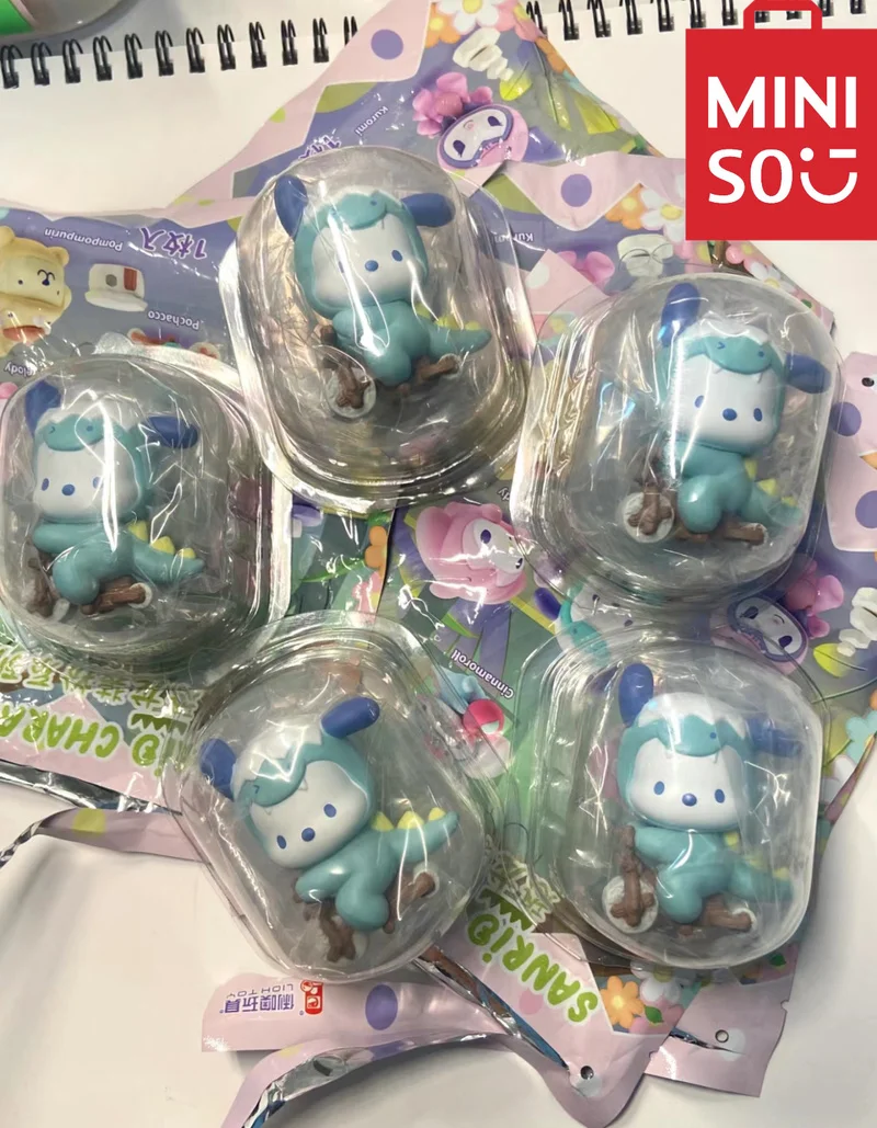 

Blind Box Miniso Toy Sanrio Family Dinosaur Dress-Up Series Kawaii Doll Cartoon Model Desktop Ornament Children'S Birthday Gift