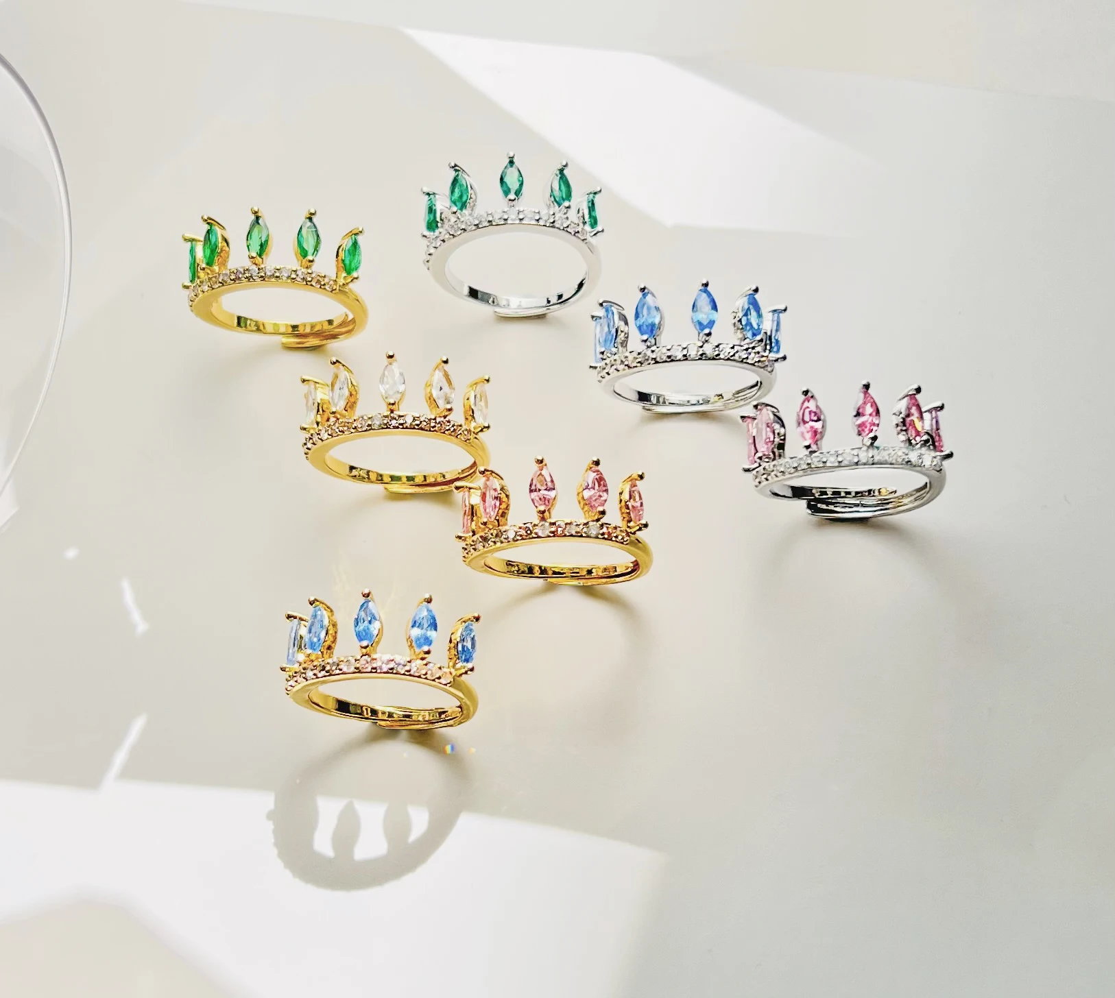 خواتم زركون مرصعة بالكامل للسيدات ، لون ذهبي ، مجوهرات حفلات بسيطة ، إكسسوارات يومية عصرية