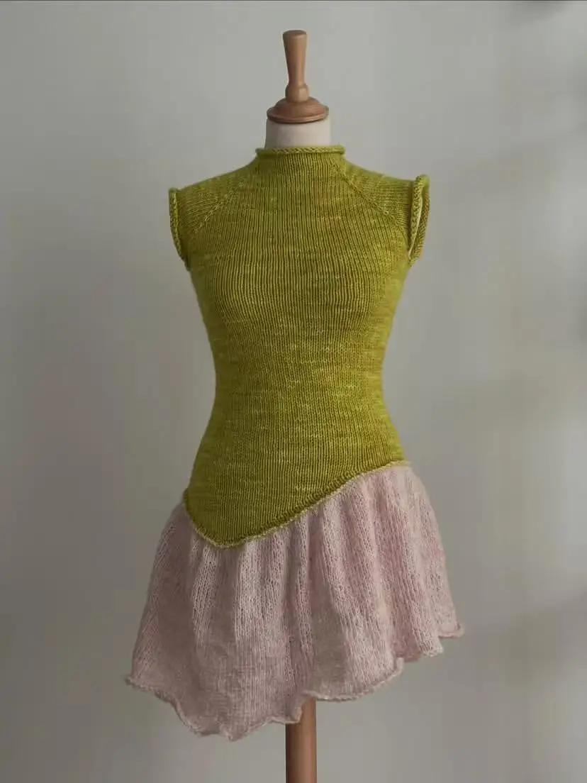 French semi high neck off shoulder sleeveless knitted sweater for women in summer, slim fit, versatile, fashionable and thin