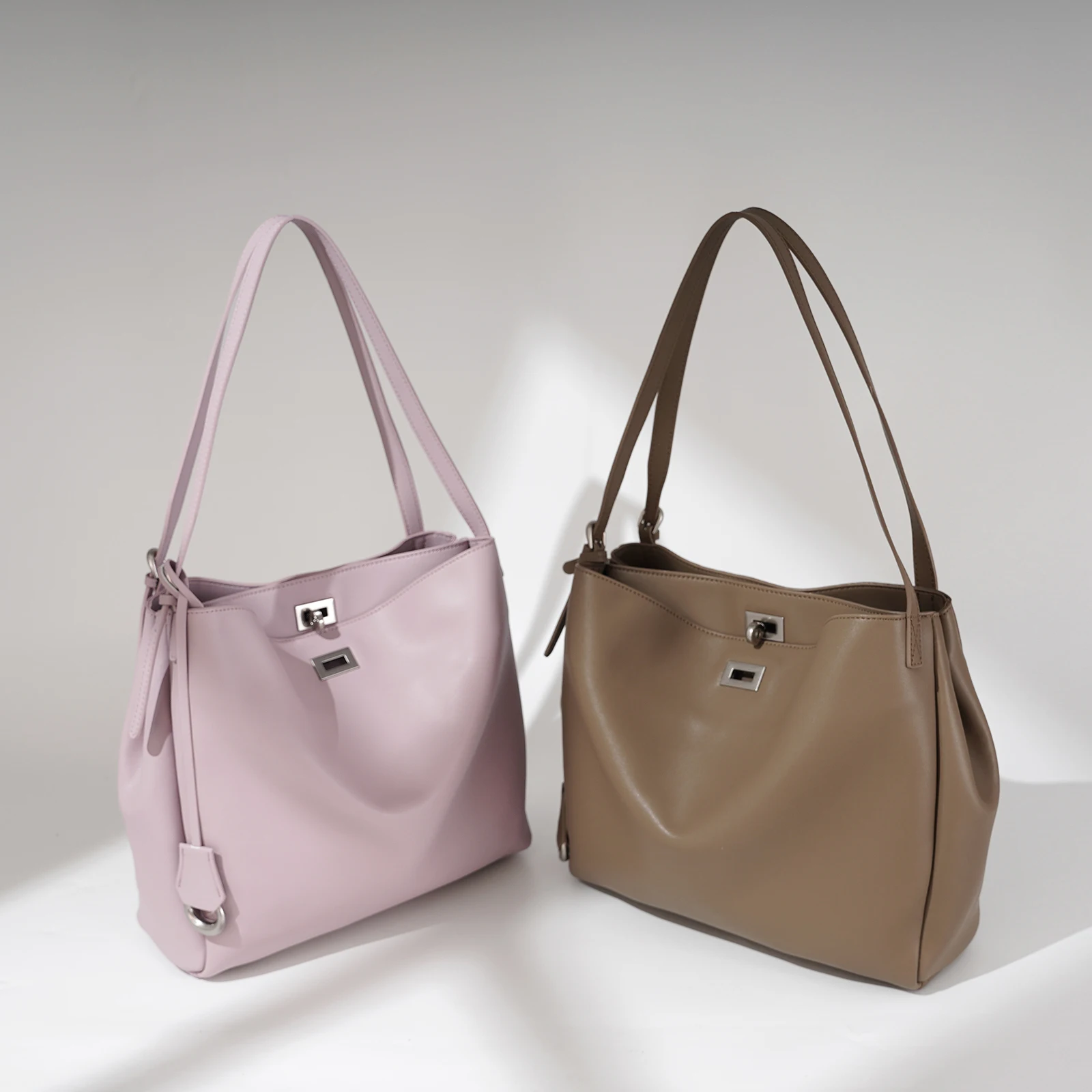 2025 Split Leather Women's Tote Versatile Shoulder Crossbody Bag 2025 New Indie Commuting Handbag Large Capacity Underarm Pack