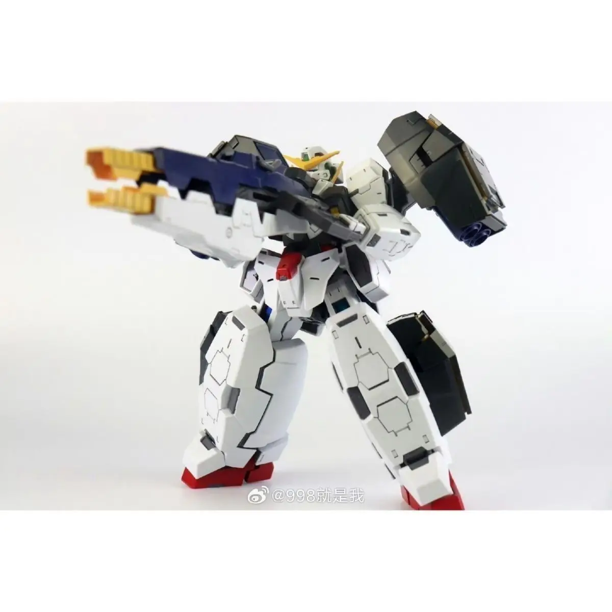 Daban 6657 Mg 1/100 Gn-005 في المخزون الفضيلة التجمع نموذج أطقم البلاستيك الهيكل العظمي أنيمي عمل الشكل روبوت البلاستيك نموذج اللعب