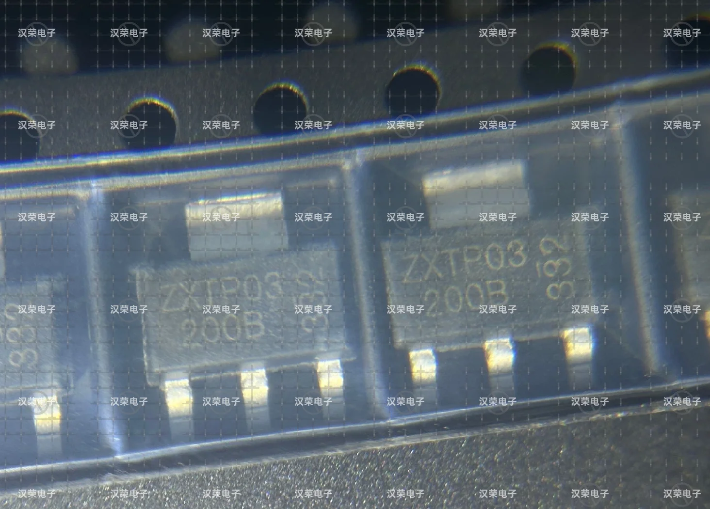 ZXTP03200BGTA  ZXTP03200B  Transistor (BJT) Withstanding Voltage: 200V Current: 2A PNP SOT-223-4  NEW