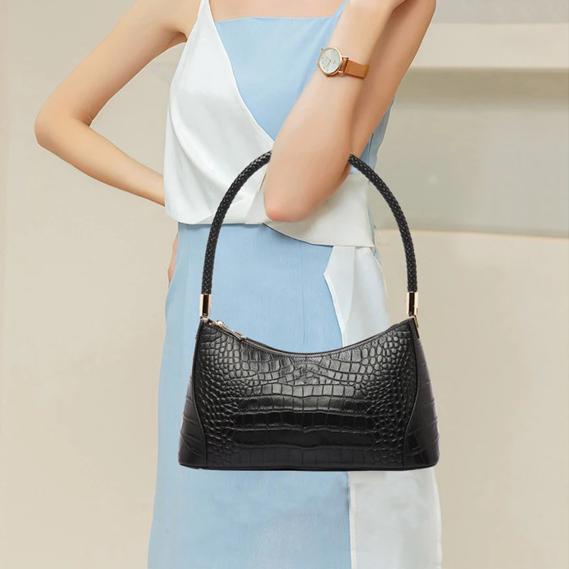 المرأة الفاخرة مصمم جلد البقر حقائب اليد الكلاسيكية سيدة التمساح نمط جلد البقر حقيبة تحت الإبط الإناث لينة الترفيه حقائب كتف