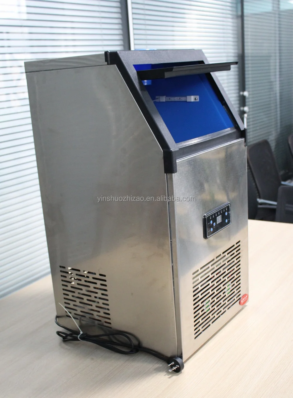 SK-48F 68KG/日 業務用製氷機 新型 220V 家庭用/ホテル用 角氷製造機