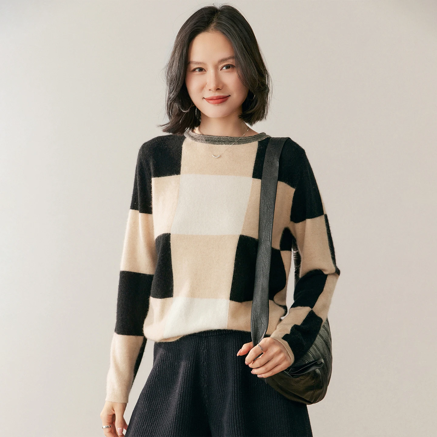100% cashmere women's round neck knitted pullover for autumn and winter new color blocked top soft high-end women's sweater