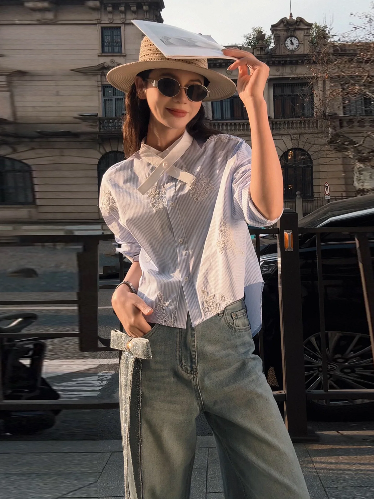 

Модная женская рубашка с вышивкой, свободного кроя, из хлопка, с длинным рукавом, дышащая, с дизайнерскими вставками, весна 2026, стильная, стройнящая