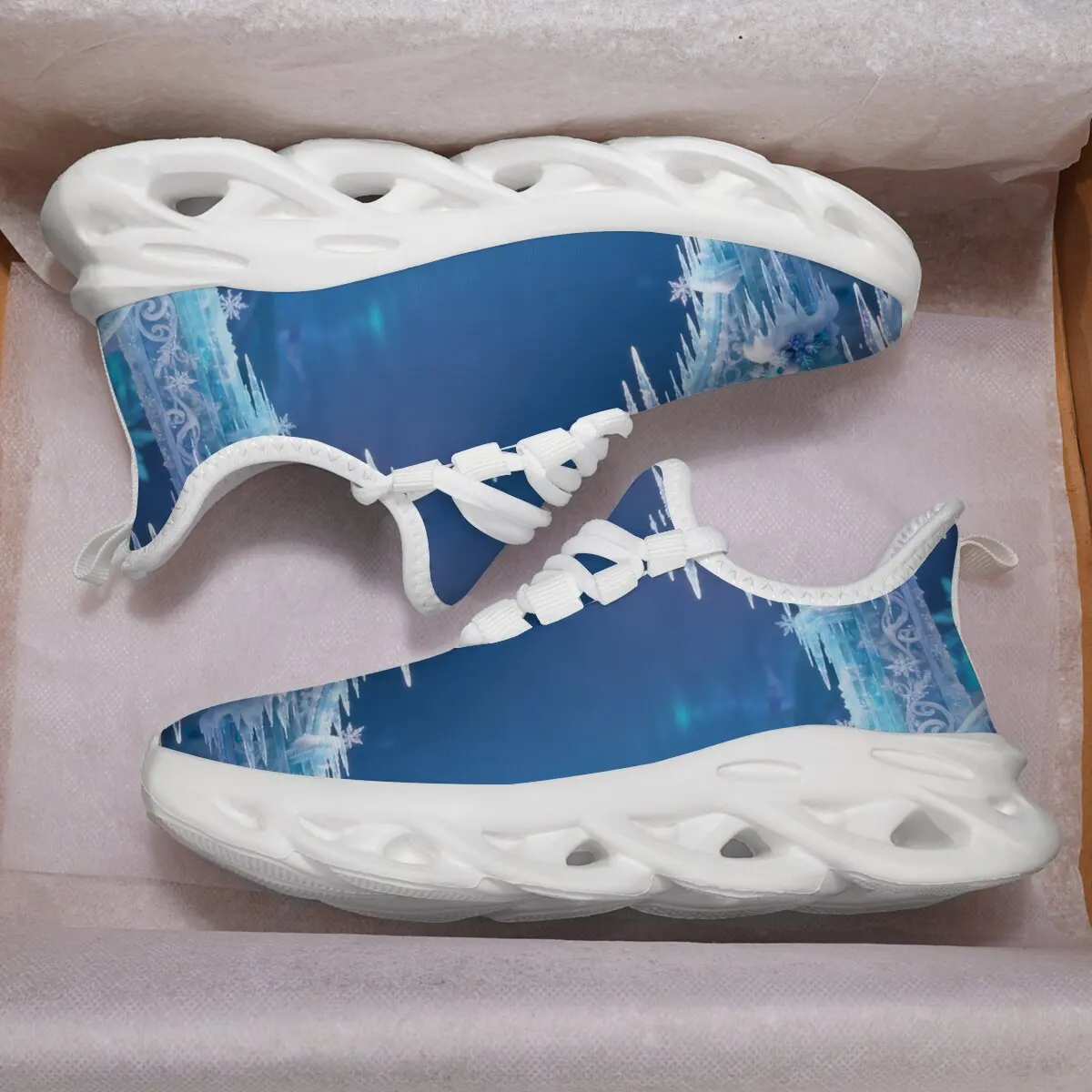 

Unisex Stylish Large-sized Low-top Round-toe Winter Christmas Ice Castle Color-blocking Fashionable Printed Casual Sports Shoes