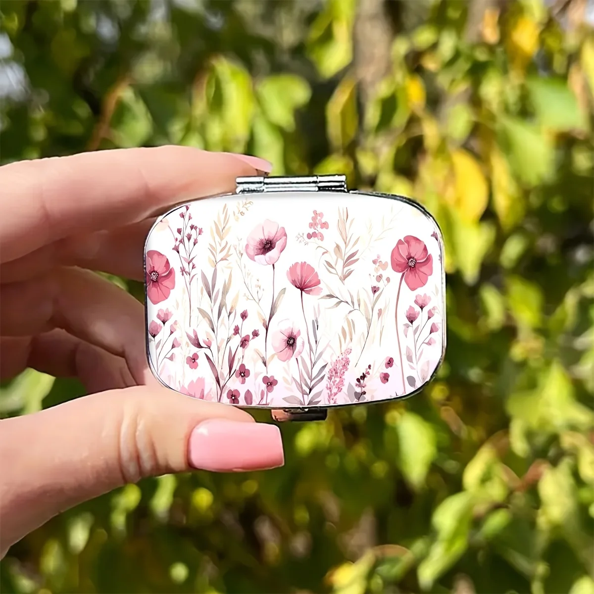 1 Piece Pink Floral Pill Organizer - Decorative 2-Compartment Travel Pill Box, Elegant Floral Design, Portable Rectangular Design, Suitable for Purses, Suitable for Women and Men, Perfect Gift for Seniors and Travelers, Purse Pill Box
