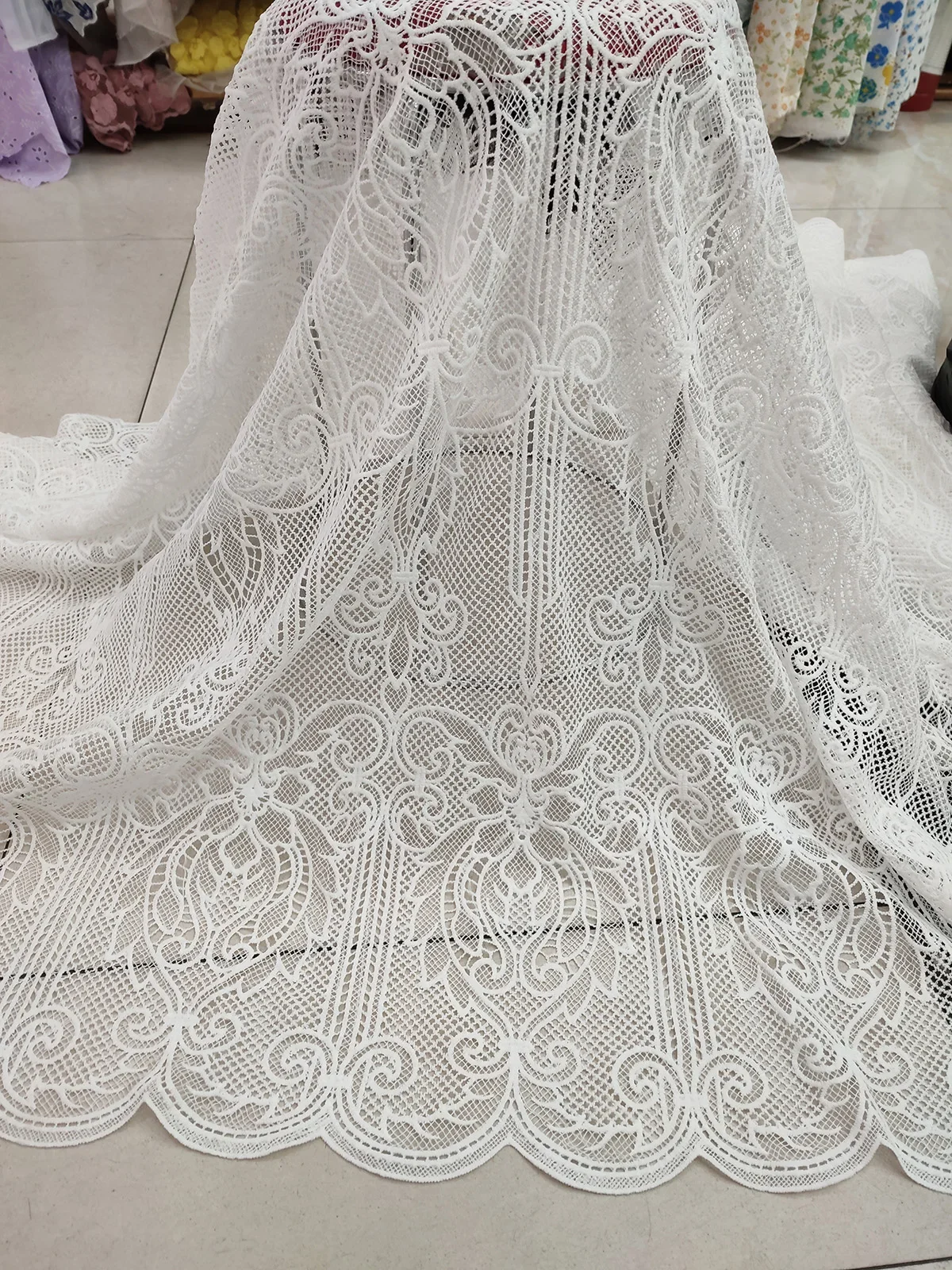 

Classical White African Milk Silk Guipure Cord Lace Fabric 2023 Nigerian Water Soluble Lace Fabric For Party Dress Sew LJFT2331