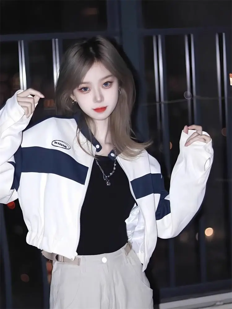 

Женские демисезонные куртки Деловые тяжелые майки из оленьей кожи Майяра Сращенные теплые полосатые шнуровки Широкие поездки на работу Молодежные