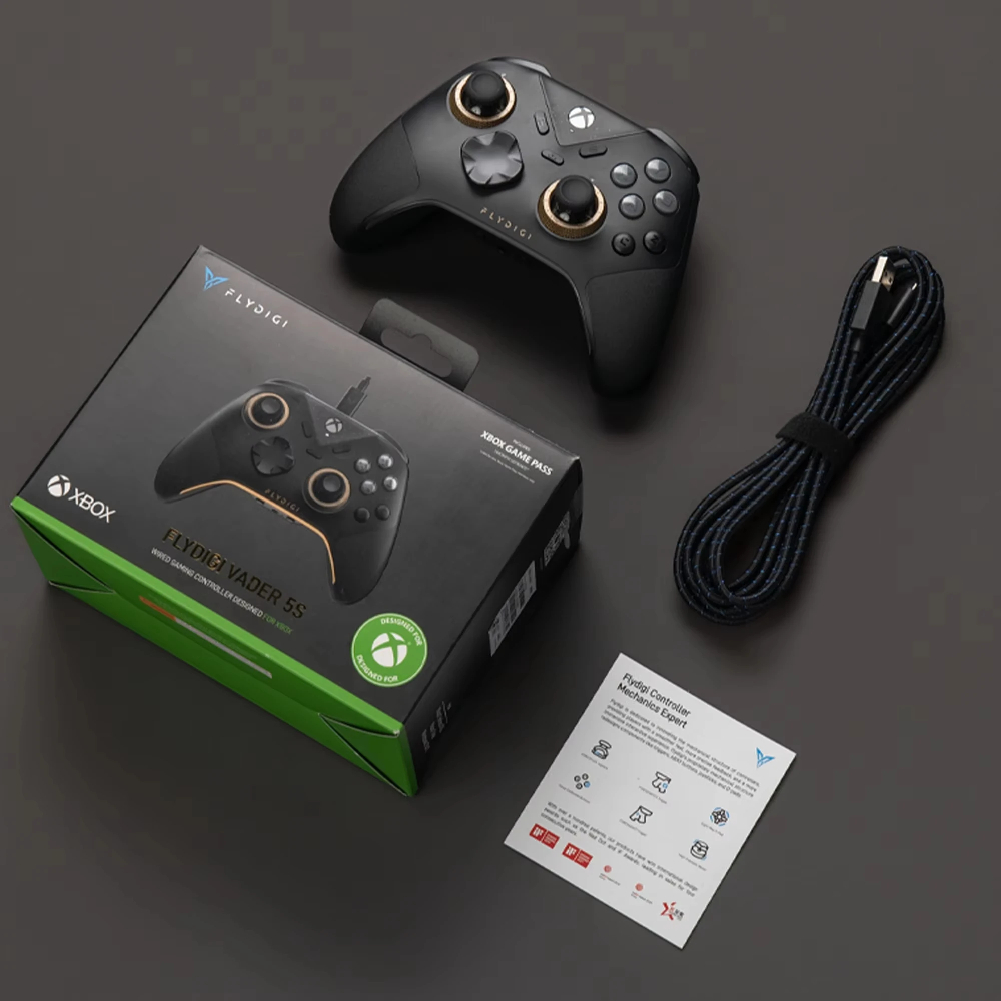 Controlador con Cable FLYDIGI VADER 5S, Joysticks FORCEFLEX con Tensión Ajustable, Gatillos FORCESWITCH para Xbox Series X | S, Xbox One, PC