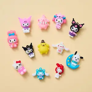 Sanrio Doll Cartoon Geschenkbox, Lochmusik -Outfit, handgefertigte Kinder -Süßwaren -Überraschungs -Blindkiste, Geburtstagsgeschenk, neu, 40pcs 12 Hauptverkaufspaket - №3