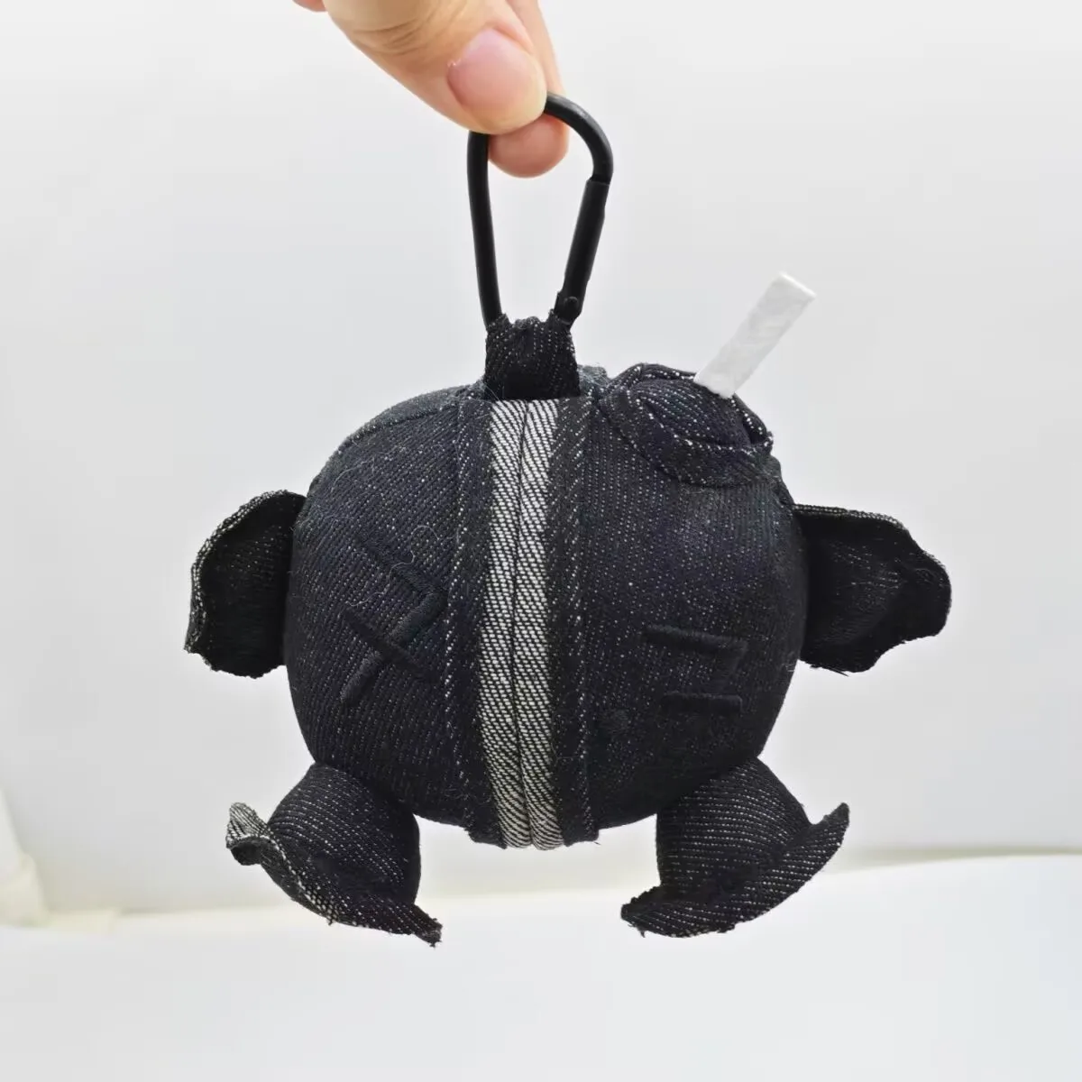 Hot Selling 【In Stock】10cm  World Tour  Keychain Custom Black Denim Plush Doll Kawaii Collection Birthday Gift For Fans Friends