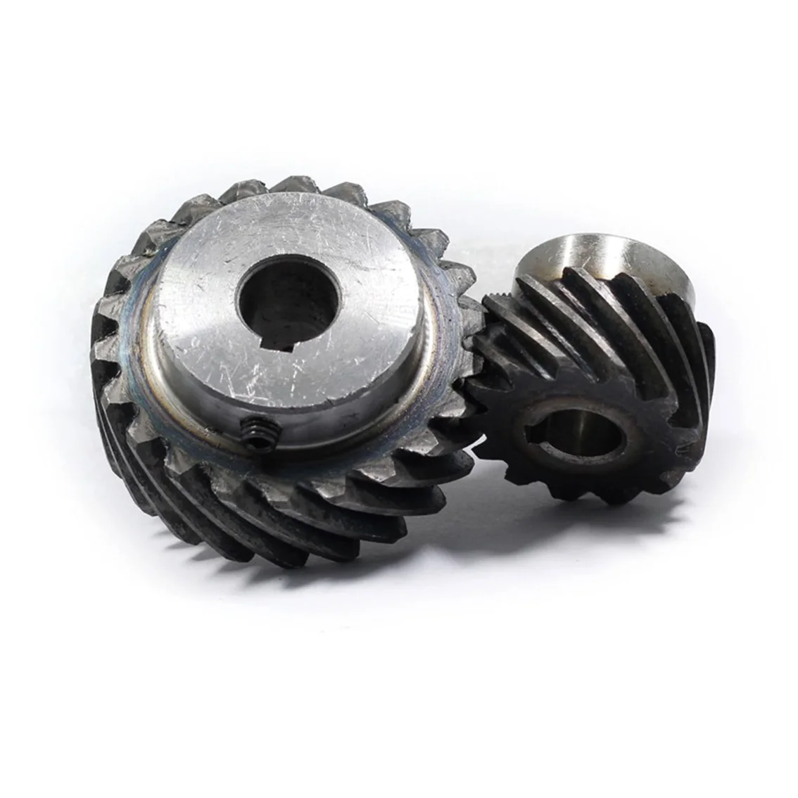 1Pcs 2M 10T-30T Tooth surface quenching Left/right Hand 45 Degree Staggered Helical Gear 90 Degree Transmission Keyway 4-10mm
