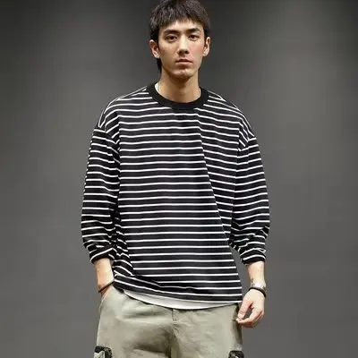 Black and White Stripe Sweatshirts for Men Round Neck Loose Long Sleeves Men Clothing Spring and Autumn Sweatshirts