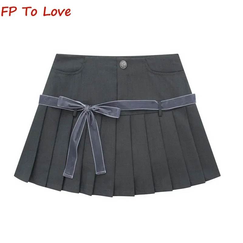 

Y2K 2024 Summer Bow Tie Pleated Skirt Vintage Check College Style High Waist Spice Girls Anti Walking Half A-line Skirt